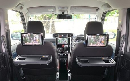 Toyota Roomy I, 2022 год, 859 000 рублей, 20 фотография
