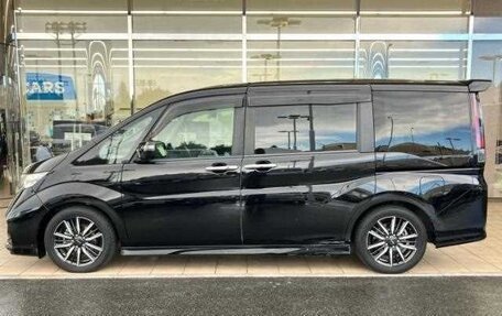 Honda Stepwgn IV, 2017 год, 1 390 000 рублей, 3 фотография