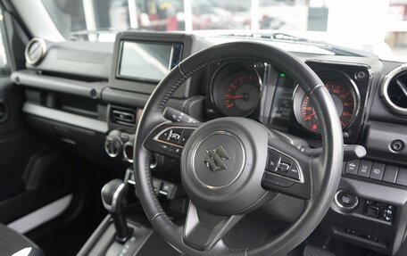 Suzuki Jimny, 2022 год, 1 499 000 рублей, 16 фотография