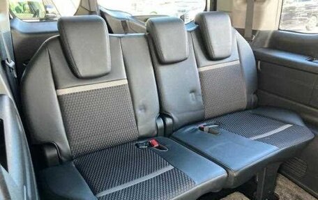 Honda Stepwgn IV, 2017 год, 1 390 000 рублей, 7 фотография