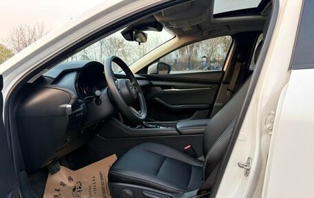 Mazda 3, 2022 год, 1 550 000 рублей, 9 фотография