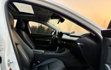 Mazda 3, 2022 год, 1 550 000 рублей, 12 фотография