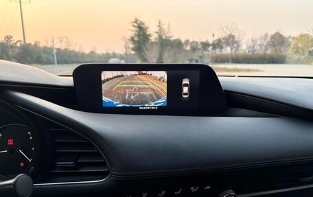 Mazda 3, 2022 год, 1 550 000 рублей, 15 фотография