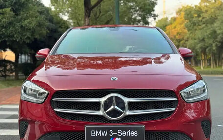 Mercedes-Benz B-Класс, 2021 год, 1 580 000 рублей, 2 фотография