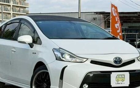 Toyota Prius Alpha I (ZVW40/41), 2016 год, 1 190 000 рублей, 1 фотография