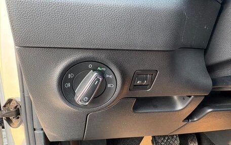 Skoda Karoq I, 2022 год, 2 200 000 рублей, 12 фотография