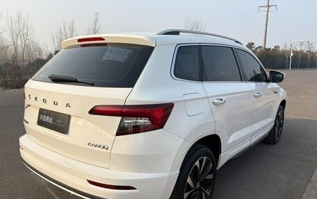 Skoda Karoq I, 2022 год, 2 200 000 рублей, 7 фотография