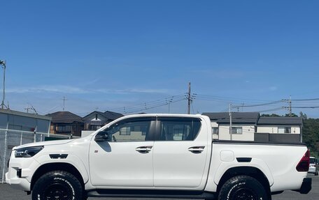 Toyota Hilux VIII, 2022 год, 4 446 000 рублей, 2 фотография