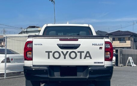 Toyota Hilux VIII, 2022 год, 4 446 000 рублей, 4 фотография