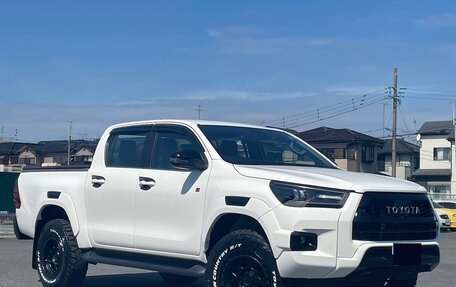 Toyota Hilux VIII, 2022 год, 4 446 000 рублей, 8 фотография