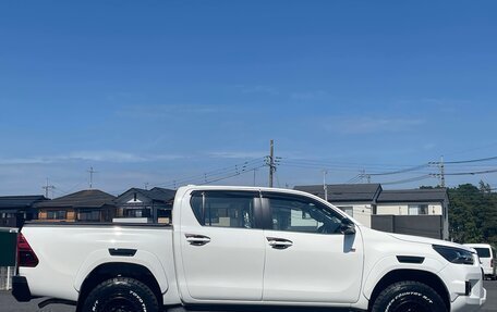 Toyota Hilux VIII, 2022 год, 4 446 000 рублей, 7 фотография