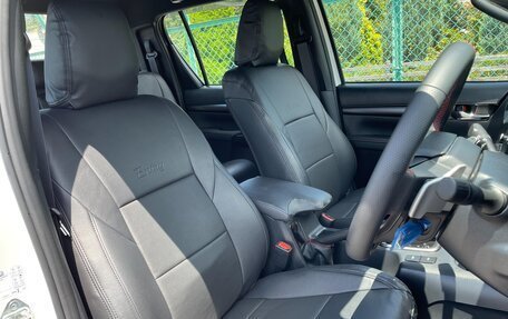 Toyota Hilux VIII, 2022 год, 4 446 000 рублей, 21 фотография