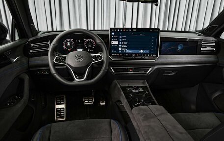 Volkswagen Tiguan, 2025 год, 4 982 000 рублей, 6 фотография