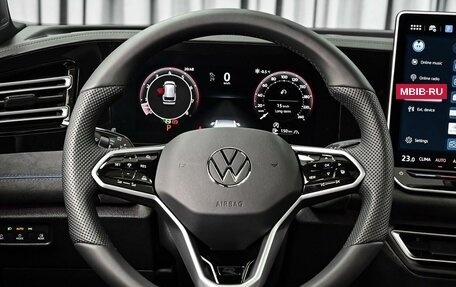 Volkswagen Tiguan, 2025 год, 4 982 000 рублей, 14 фотография