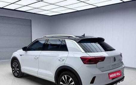 Volkswagen T-Roc I, 2022 год, 1 560 300 рублей, 4 фотография