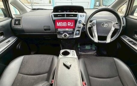 Toyota Prius Alpha I (ZVW40/41), 2016 год, 1 190 000 рублей, 3 фотография