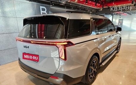 KIA Carnival, 2024 год, 5 841 027 рублей, 3 фотография