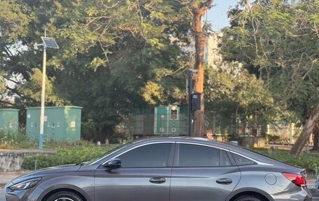 MG 5, 2023 год, 1 100 300 рублей, 4 фотография