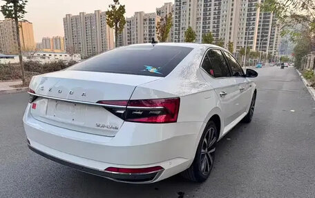 Skoda Superb III рестайлинг, 2022 год, 2 180 009 рублей, 4 фотография