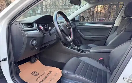 Skoda Superb III рестайлинг, 2022 год, 2 180 009 рублей, 7 фотография