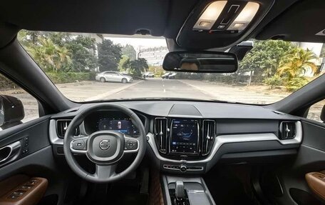 Volvo XC60 II, 2024 год, 4 345 325 рублей, 7 фотография