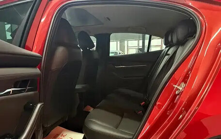 Mazda 3, 2022 год, 1 900 009 рублей, 10 фотография