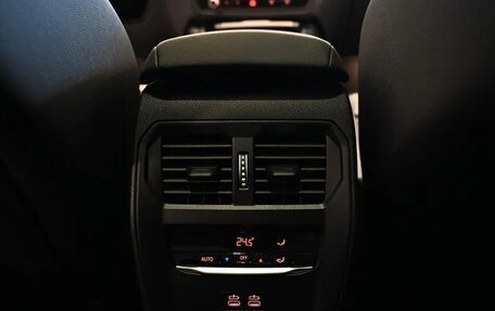 BMW 3 серия, 2025 год, 4 942 000 рублей, 15 фотография