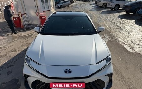 Toyota Camry, 2024 год, 3 750 000 рублей, 2 фотография