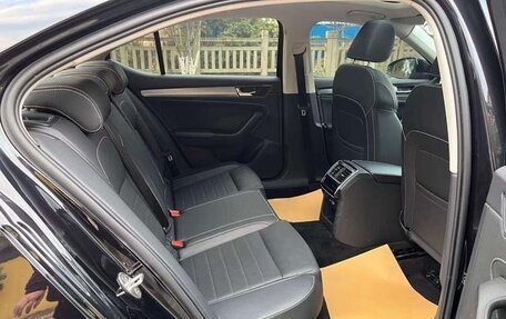 Skoda Superb III рестайлинг, 2022 год, 1 780 000 рублей, 9 фотография