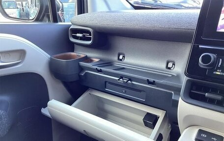 Toyota Sienta, 2022 год, 1 075 000 рублей, 31 фотография