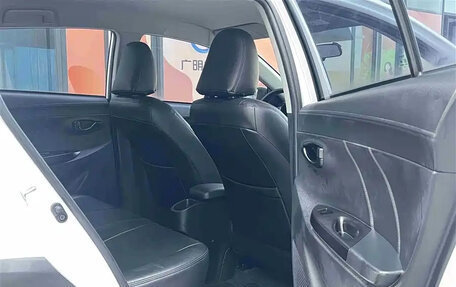 Toyota Yaris XP150 рестайлинг, 2023 год, 1 569 000 рублей, 20 фотография