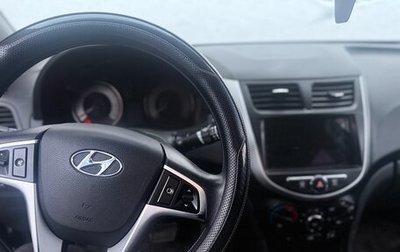 Hyundai Solaris II рестайлинг, 2012 год, 808 000 рублей, 1 фотография