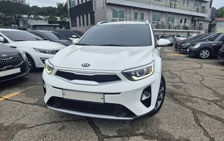 KIA Stonic, 2020 год, 1 304 000 рублей, 2 фотография