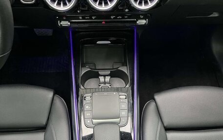 Mercedes-Benz GLA, 2022 год, 2 560 300 рублей, 14 фотография