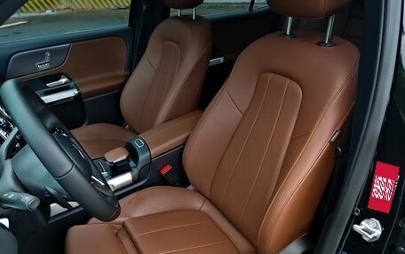 Mercedes-Benz GLB, 2022 год, 2 400 300 рублей, 10 фотография