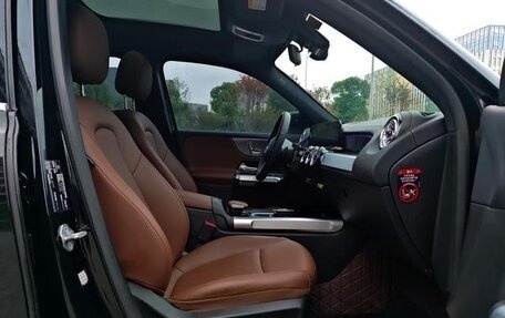 Mercedes-Benz GLB, 2022 год, 2 400 300 рублей, 11 фотография