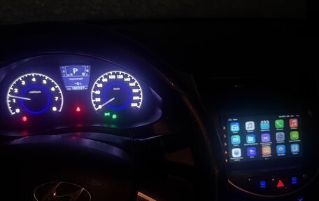 Hyundai Solaris II рестайлинг, 2012 год, 808 000 рублей, 3 фотография