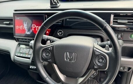 Honda Stepwgn IV, 2018 год, 1 500 000 рублей, 12 фотография