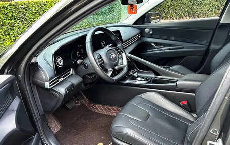 Hyundai Elantra, 2024 год, 1 300 000 рублей, 9 фотография