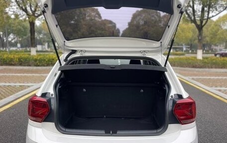 Volkswagen Polo, 2021 год, 1 200 000 рублей, 7 фотография