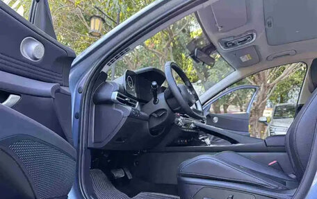 Hyundai Elantra, 2024 год, 1 300 000 рублей, 7 фотография