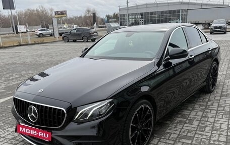 Mercedes-Benz E-Класс, 2019 год, 3 800 000 рублей, 4 фотография