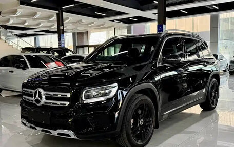 Mercedes-Benz GLB, 2022 год, 2 490 586 рублей, 1 фотография