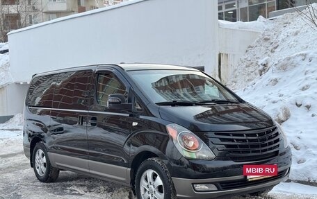 Hyundai Grand Starex Grand Starex I рестайлинг 2, 2014 год, 2 350 000 рублей, 3 фотография