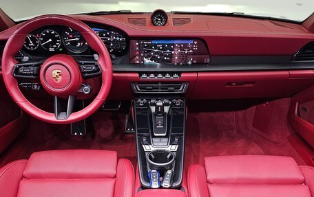 Porsche 911, 2023 год, 5 фотография