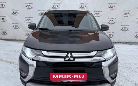 Mitsubishi Outlander III рестайлинг 3, 2015 год, 1 399 000 рублей, 5 фотография