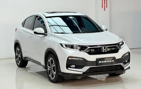 Honda Vezel, 2021 год, 1 160 000 рублей, 3 фотография