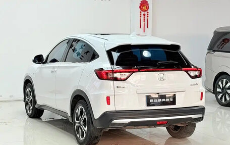 Honda Vezel, 2021 год, 1 160 000 рублей, 6 фотография