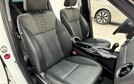 Honda Vezel, 2021 год, 1 160 000 рублей, 11 фотография