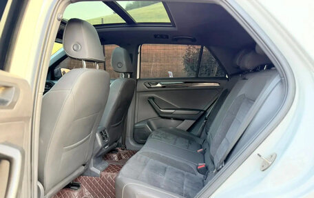 Volkswagen T-Roc I, 2021 год, 1 370 008 рублей, 8 фотография